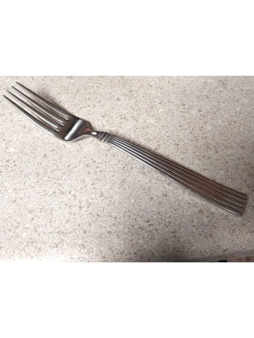 Crescendo II Reed & Barton 18/10 Stainless Flatware 18 Piece Set Spoons Forks